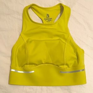 Magnlens sports bra